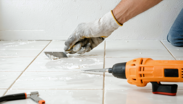 découvrez des méthodes efficaces pour retirer de la faïence collée sur du placoplatre sans endommager les murs. nos conseils pratiques vous aident à enlever la faïence proprement et facilement.